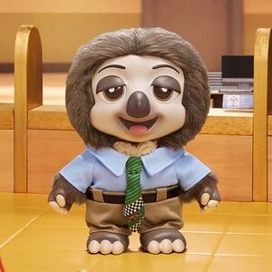 “Flash” Zootopia 2 Daily Life Vinyl Plush Pendant - Authentic MINISO x Disney!